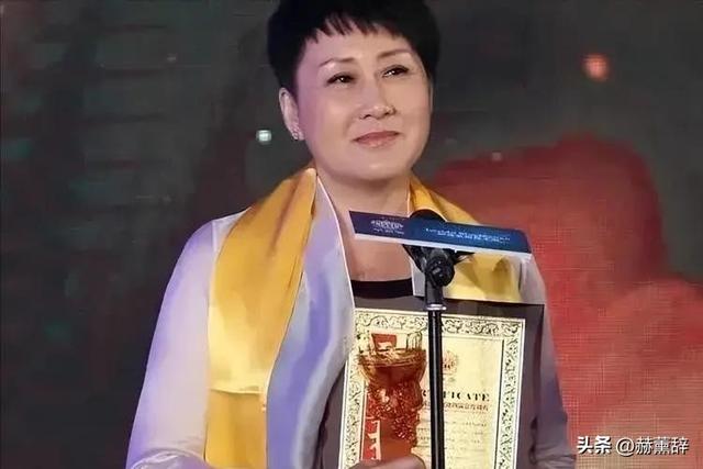 贪财又好色，德不配位的几位老艺术家，晚节不保一点都不冤