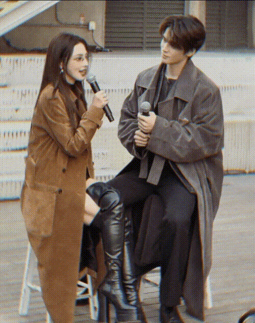 这对姐弟恋…这么甜的吗？我倒看看多好磕？