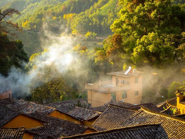 11月-12月适合去的8个古村镇，秋色浓烈，赏秋好时候