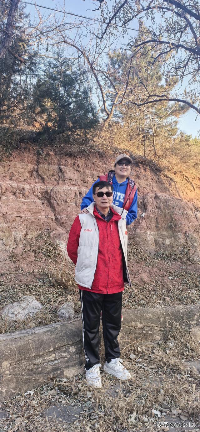 张家口市郊区还有如此丹霞地貌！