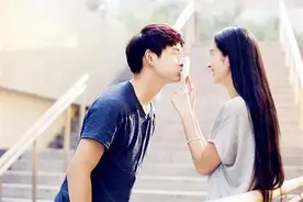 曝光！一个女性的惊人秘密：她生活中留下了明显痕迹？图片