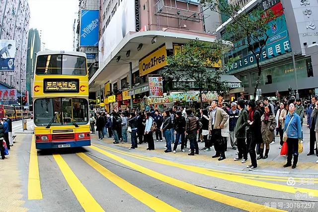 东方明珠香港散记