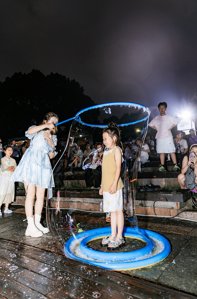 乌镇泡泡夜游神活动延长，快乐加倍！