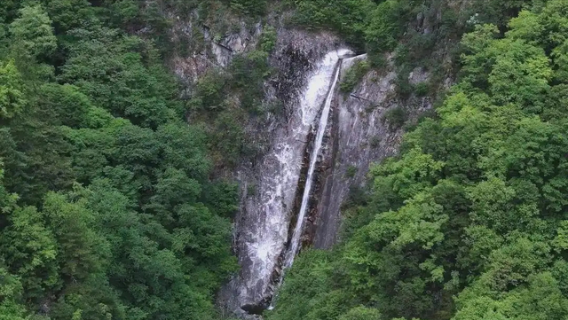 两名女驴友徒步秦岭东梁，一人遇难一人获救，她们究竟经历了什么