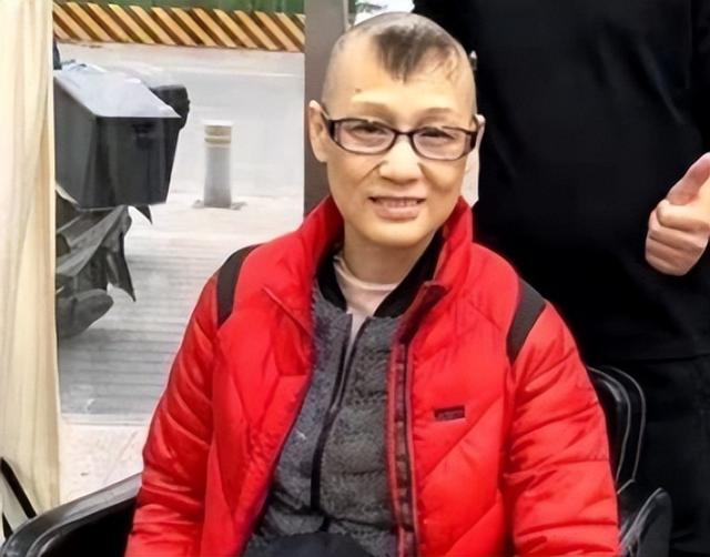她长得太美被导演“据为己有”，同居27年没证没娃，63岁不治身亡