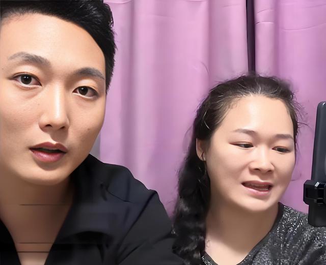 “风扇坏了”小玉：1天带货2场，被嘲吃相难看，凭啥销售额破百万