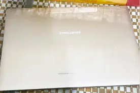 内置安卓和WIN10双系统，这款国产平板电脑，玩机更自由图片