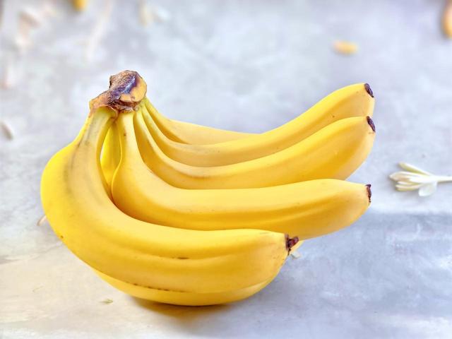 通便润肠，最厉害“2果2菜”，吃一次排出隔夜便，别只知道吃香蕉