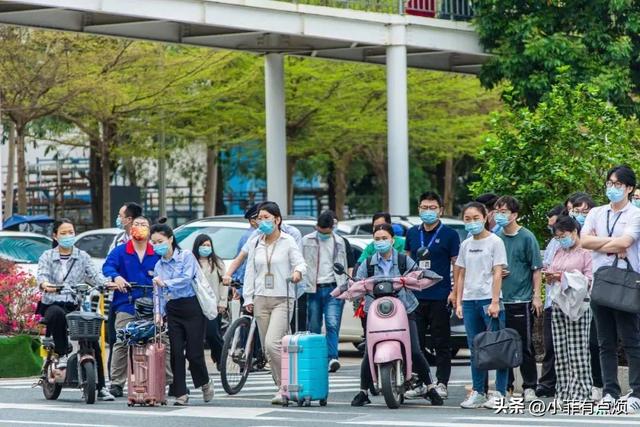 中国三年内男性数量对比，22年减少105万，23年少174万，24年呢？