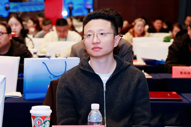 席卷4000多家主流餐馆，炒菜机器人快速爆发