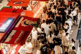 AI在西岸，浪漫呈现：西岸夜巷邀你共赴七夕之约图片