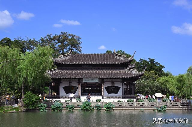 游览心仪已久的扬州瘦西湖，领略自然美景感受人文底蕴，回味无穷