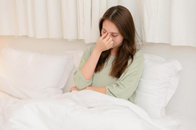 眉间有竖纹好烦？科学去除有妙招，让你告别“愁眉苦脸”
