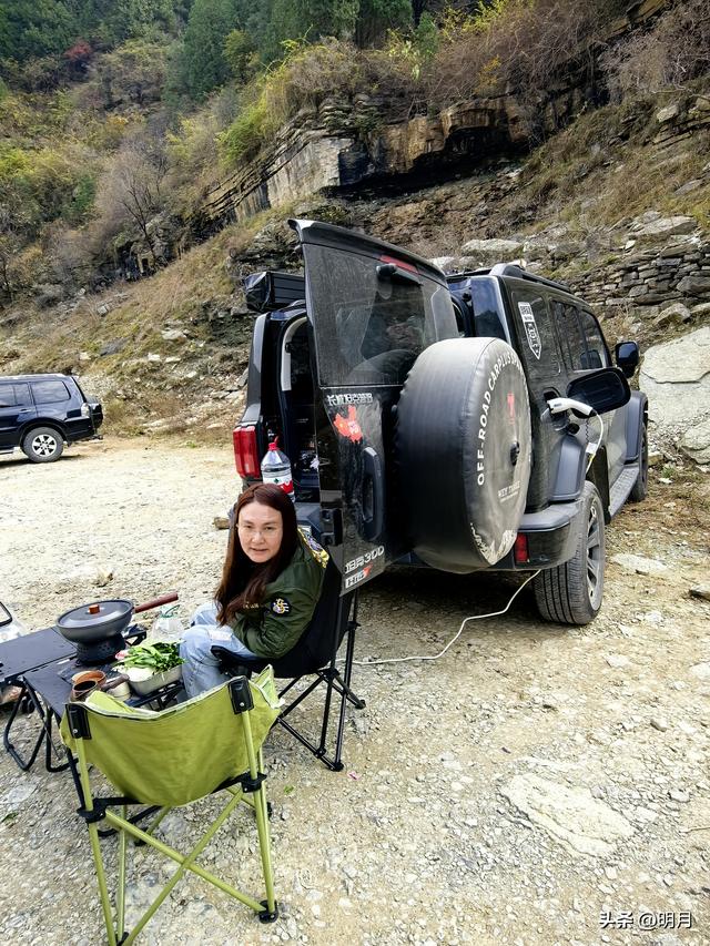 龙洞胜境尤奇崛