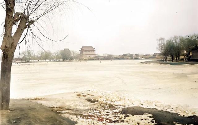太罕见了！110年前的北京什刹海，居然是这个样子