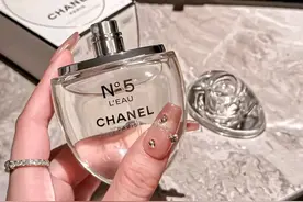 全球最好闻的十大香水图片