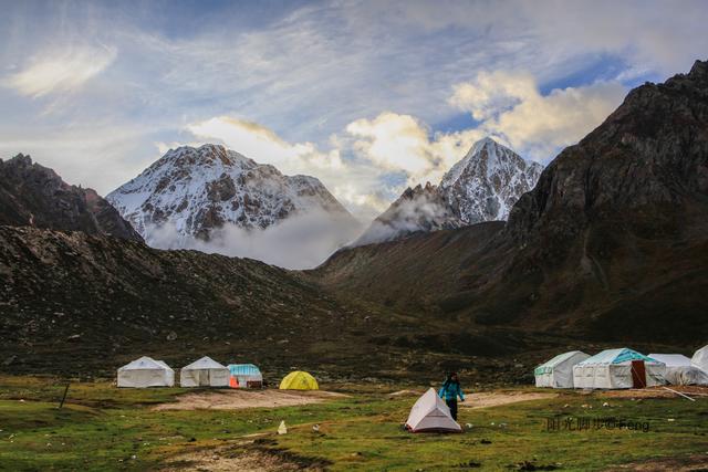 贡嘎大环线：在雪山的凝视下，与艰辛同行之日乌且（原创）