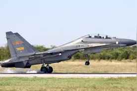 从苏-27SK到歼-16D，国产“侧卫”战斗机，如何超越俄制原版？图片