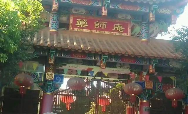 揭秘尼姑庵的黑暗面：尼姑平均年龄不到25，香客人来人往究竟为何
