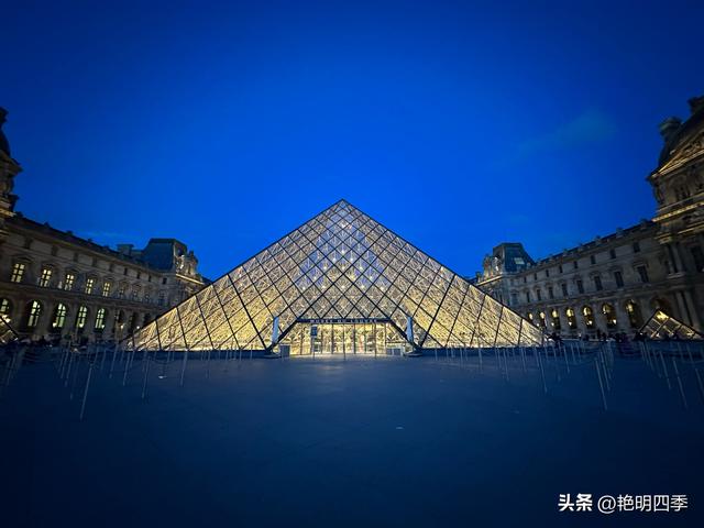 欧游杂记（8）‖ 卢浮宫，让人眼花缭乱而又惊叹不已