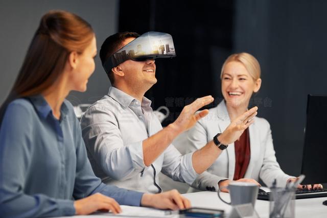 Meta大砍元宇宙预算30%，什么原因导致世界范围元宇宙美梦破灭？