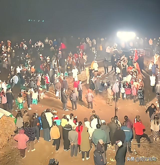 呆呆妹也没想到，杀猪宴收官才1天， 一家人就走上了大衣哥的老路