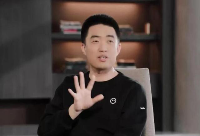 刘强东做梦也没想到，李想连生五胎的老婆，如今也开始给他长脸了