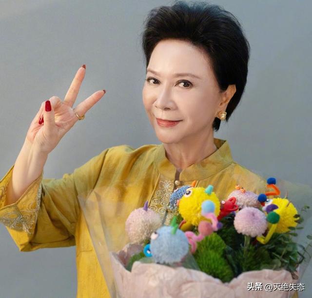 钱再多也没用！64岁身价千万的蔡明如今现状，给中年女人提了个醒