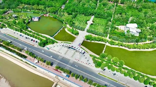 在临夏,把夏天过成诗——公园、夜景与音乐会的清凉邀约
