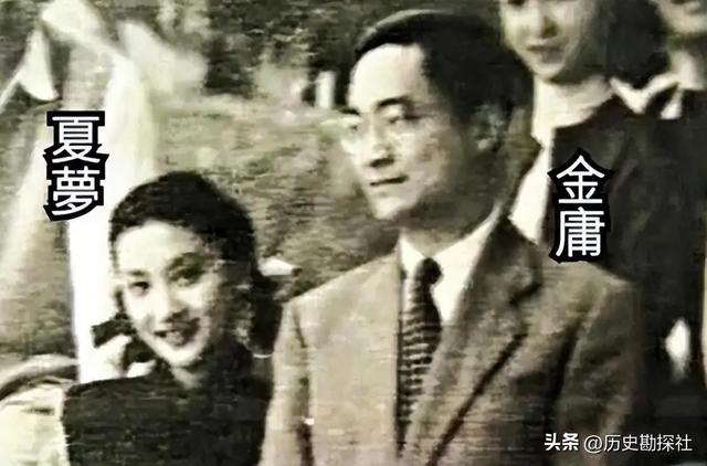 夏梦有多美？57年她和毛主席合影，那年24岁，端庄典雅，美艳绝伦