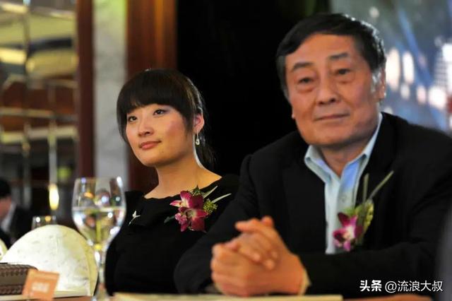 娃哈哈新动向！宗馥莉突然实名举报，一旦成功，娃哈哈将变天