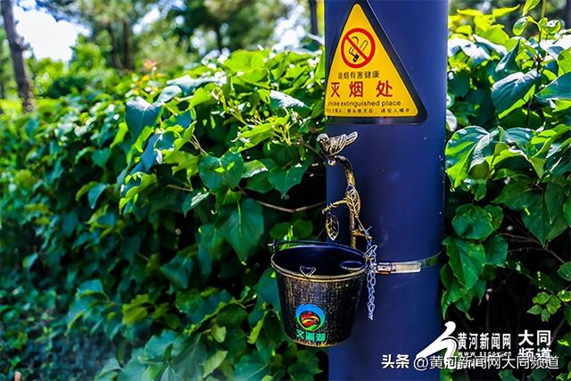 烟头不落地 文明新风尚
