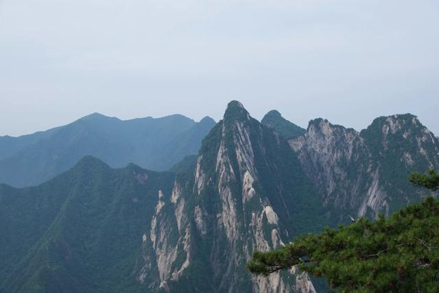 去了一趟华山旅游,发了朋友圈,以为有人点赞,结果尴尬了!