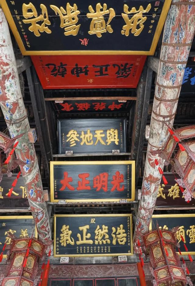 那一年,我遛进了山陕会馆去看庙会