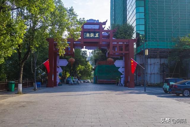 在铜仁发现一件怪事:五显庙原来不是庙,只是条文旅街区