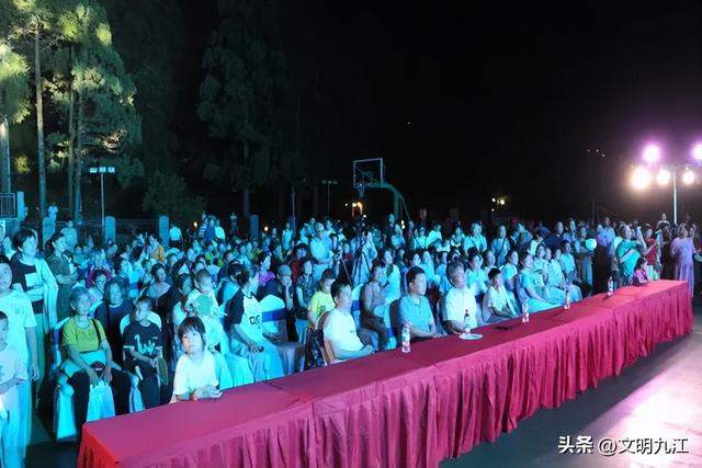 匡庐夏夜汇欢歌！牯岭这场“好村晚”与八方游客共奏文化交响曲！