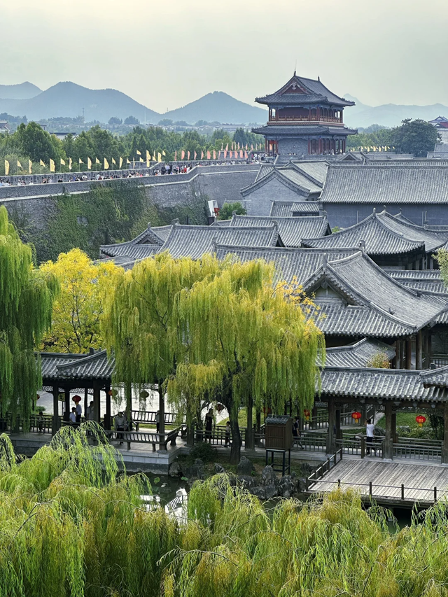 周末出发！跨越山与海之间，寻觅一座城→