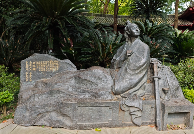 李白故里，肥肠之乡，这座川北小城真的被低估了
