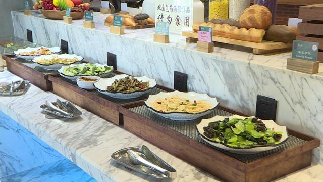 游客激增！国庆假期敦煌酒店“暖心牌”再出圈