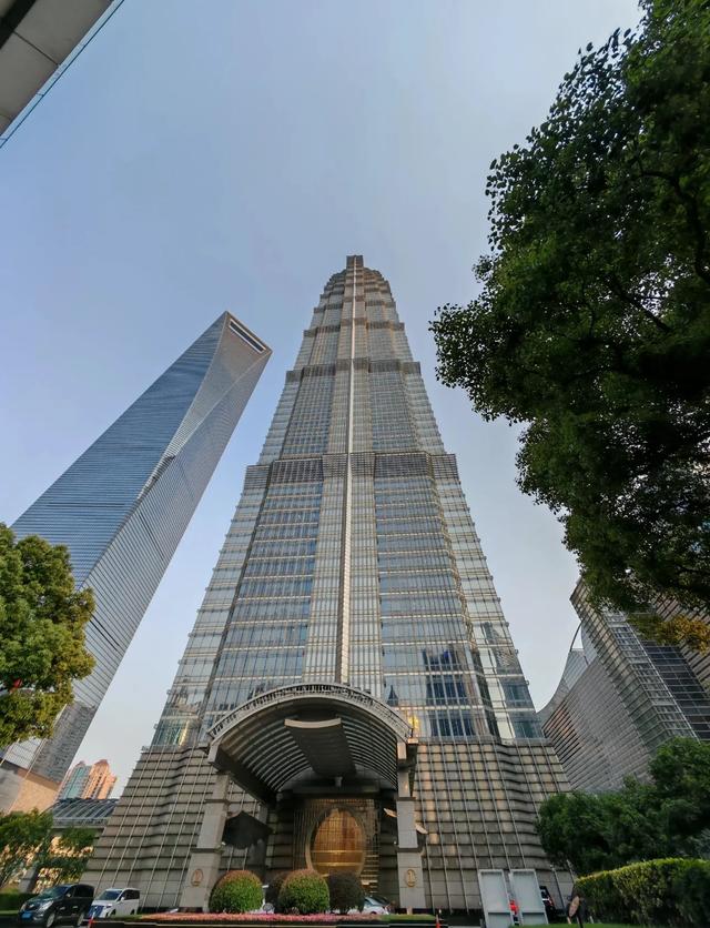 上海十大最美高楼排名！云端上的三件套简直绝了，第一实至名归！