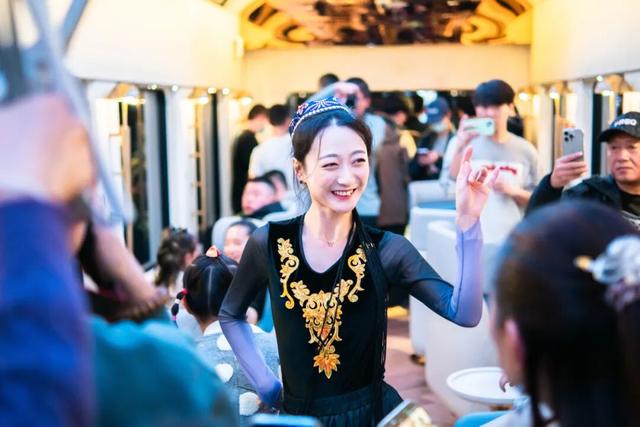 12306可购票！这趟仅周末开行的列车，线路有变化！