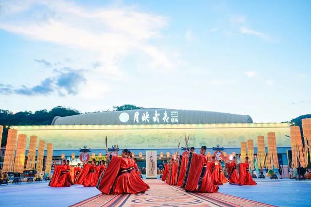 传统文化真‘圈粉’！「月映武夷」朱子礼乐大典，震撼现场！