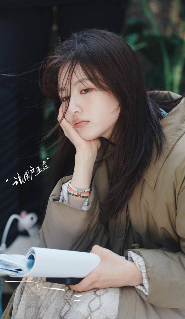 春日樱花盛开，我独自漫步，心中涌起莫名感动