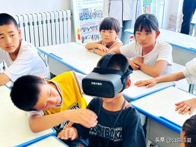 广河县科协走进“四点半”爱心托管班 用科技点亮留守儿童科学梦