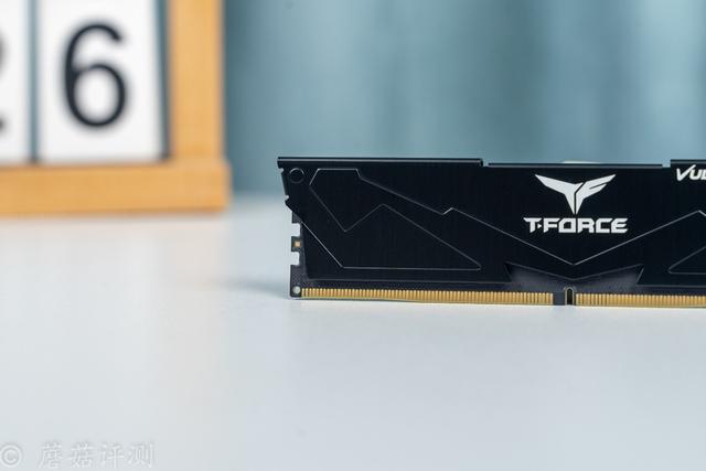 性能表现出众，兼容性表现独一档，十铨T-Force VULCAN火神D5 评测