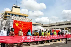 中国为何援助非洲千亿？用来帮本国贫困百姓不好吗？原因令人叹服图片