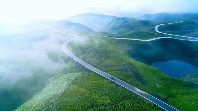 避开人潮！高铁直达20℃冷门小城，花海美过川西、地质景观顶级！16元炫资格美食！