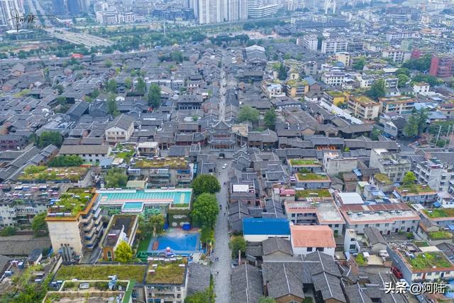 西昌古城始建于明洪武二十年,是凉山地区珍贵文物遗存最多的地方