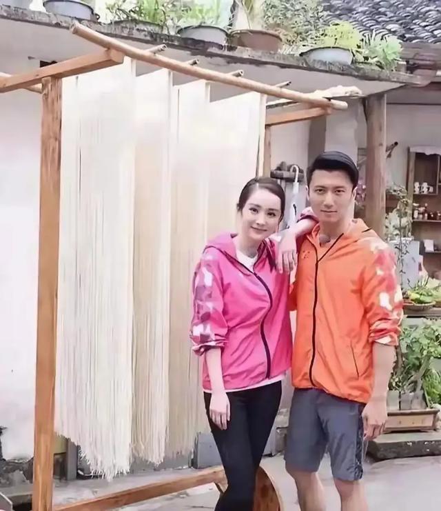 这张照片，大概是谢霆锋最想删掉的吧