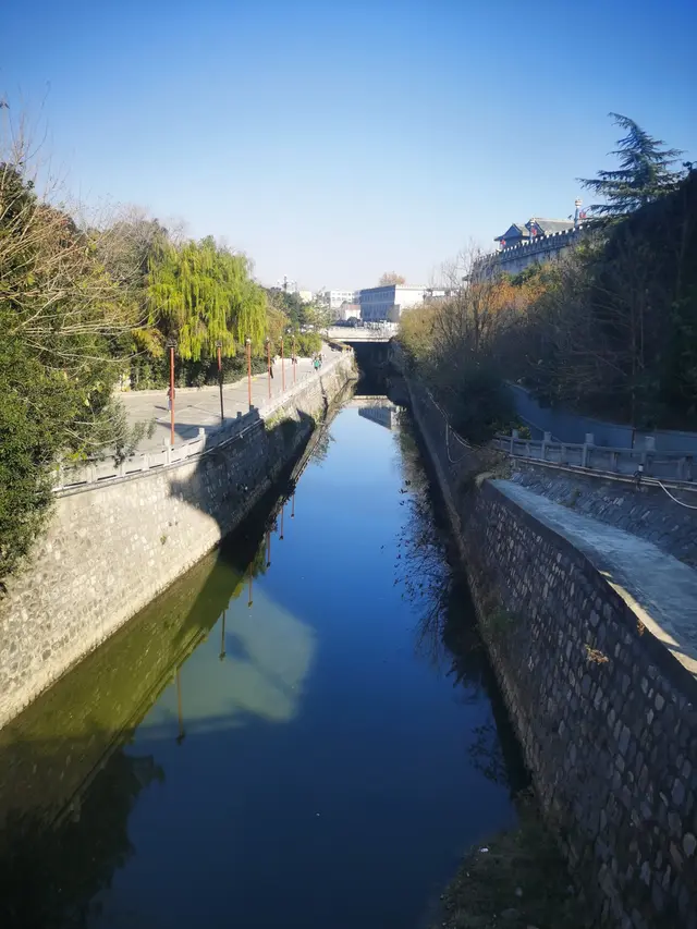 丽景门登临记：在晨光中叩问一座城